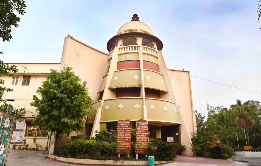 Bharatiya Lok Kala Mandal