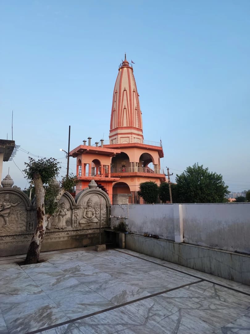 Shiv Mandir, Bisrakh