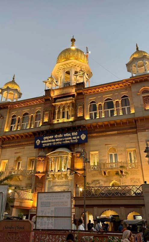 Gurudwara Sis Ganj Sahib