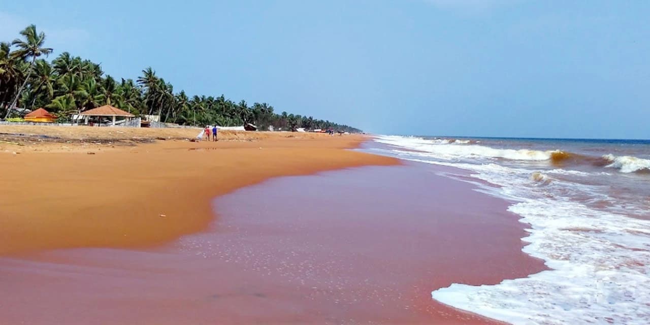 Shanghumugham Beach