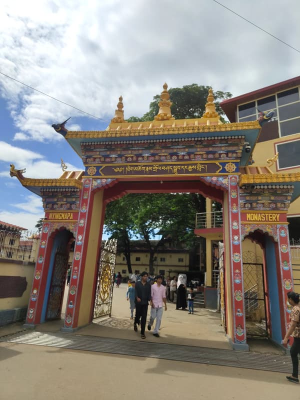 Namdroling Monastery (Golden Temple)