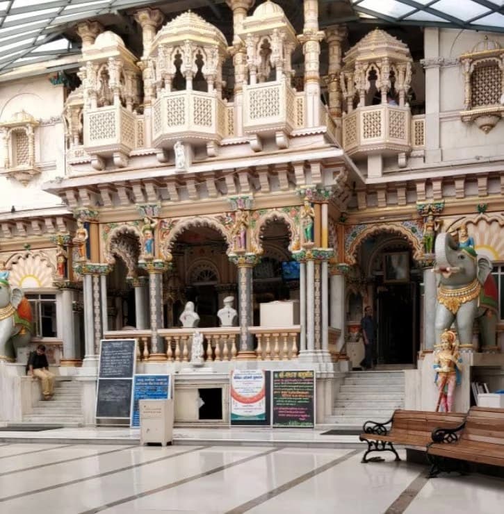Babu Amichand Panalal Adishwarji Jain Mandir