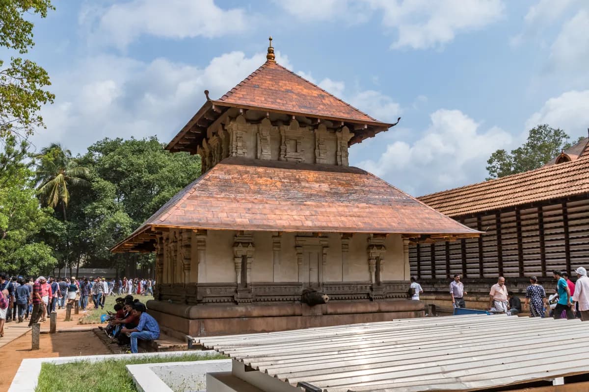 Vadakkunnathan Temple