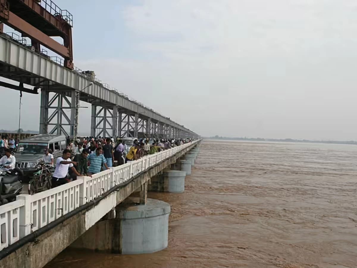 Mahanadi Barrage Jobra