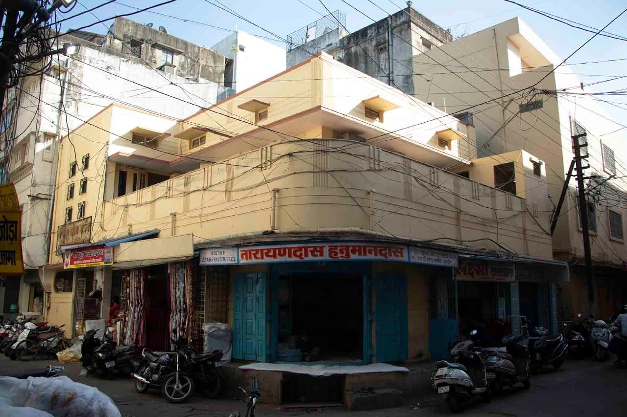 MT Cloth Market